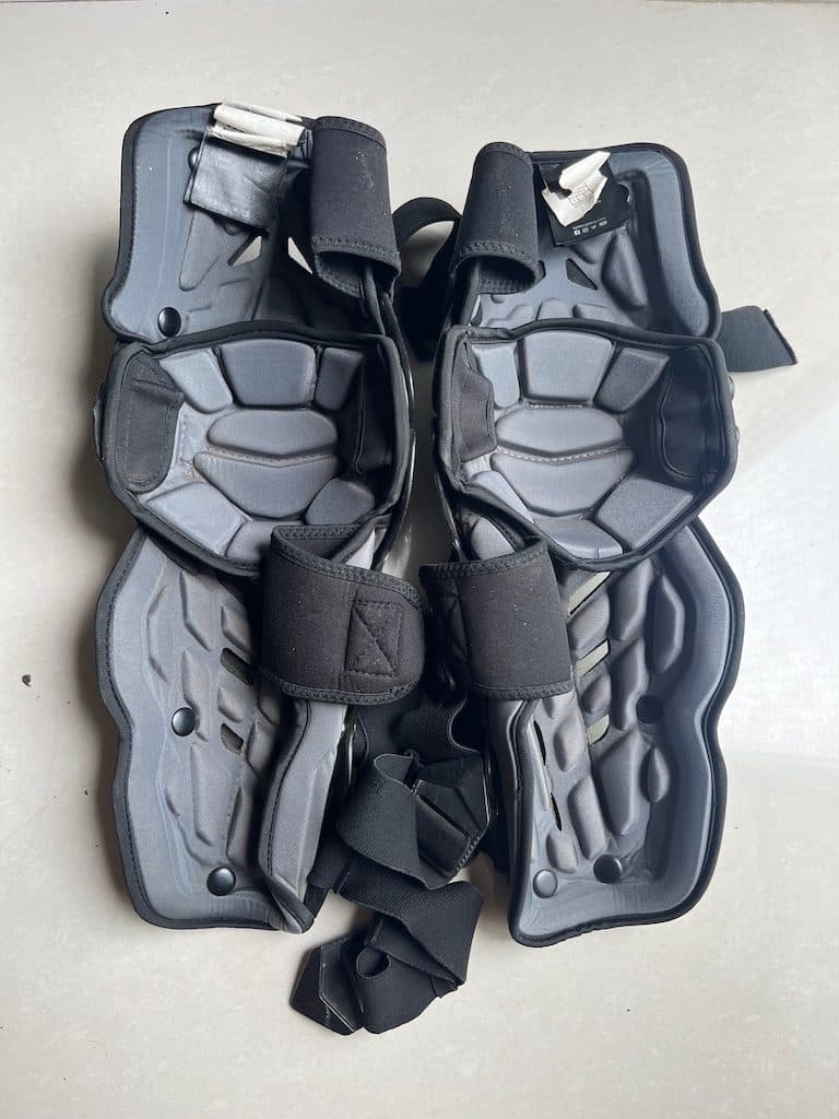 BASTION BIONIC KNEE GUARDS 2