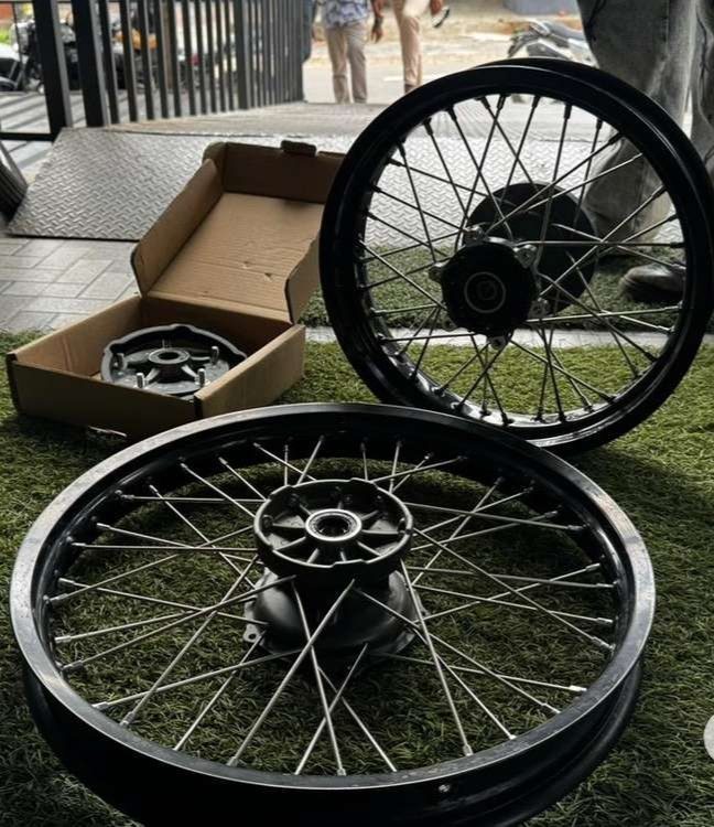 Himalayan 450 Tube Rims - image 1