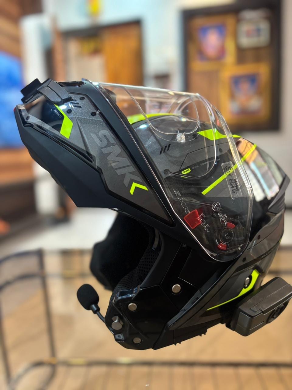 SMK Gullwing model helmet  2